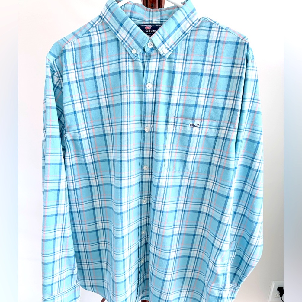 Vineyard Vines Slim Fit Tucker Shirt - Flannel. Size Large.